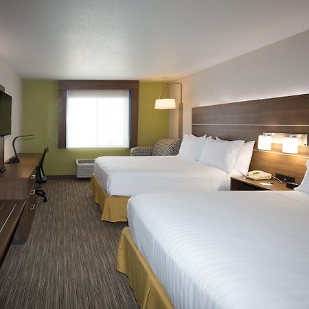 Holiday Inn Express Hotel & Suites Hesperia, An Ihg Hotel Экстерьер фото