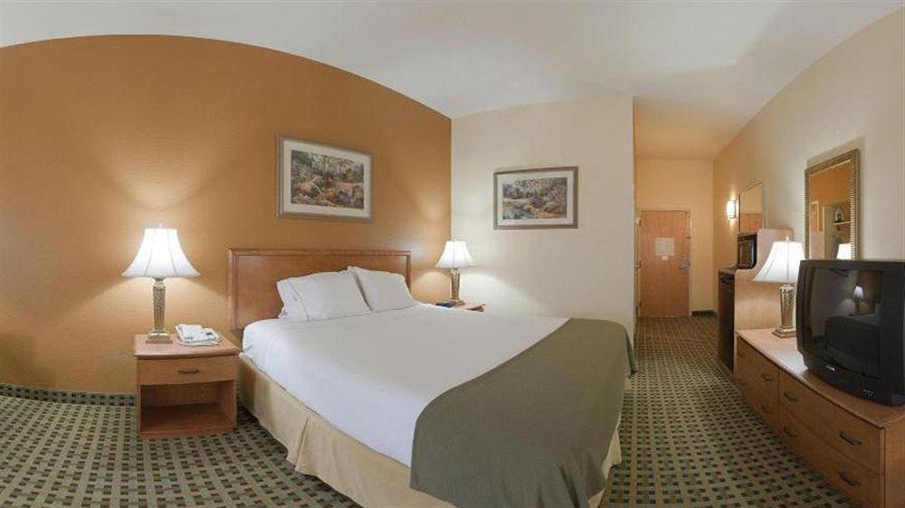 Holiday Inn Express Hotel & Suites Hesperia, An Ihg Hotel Экстерьер фото