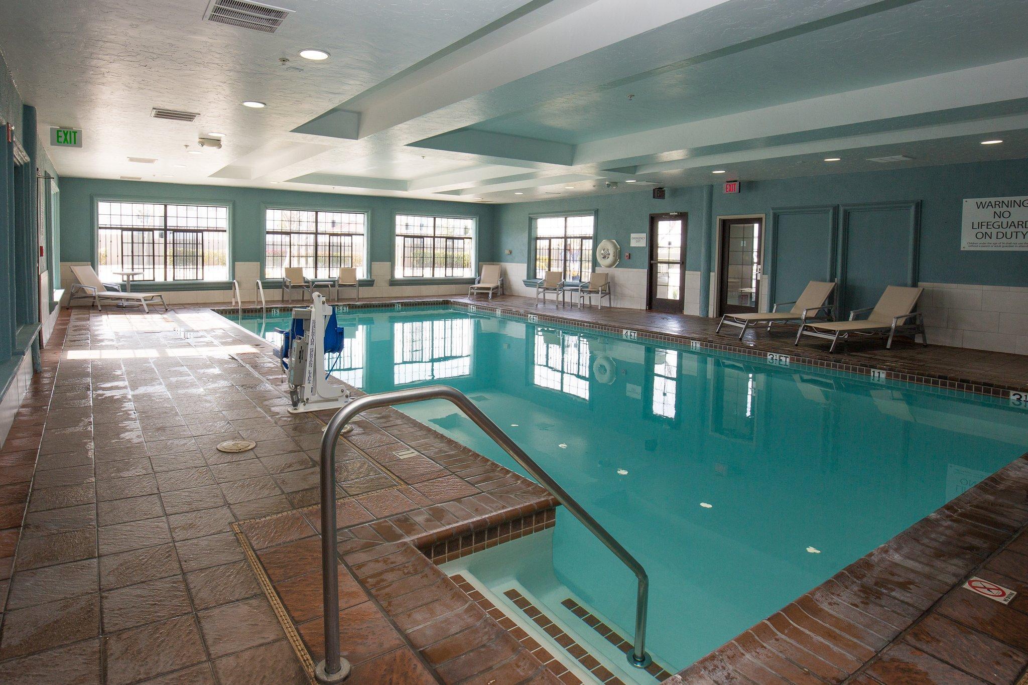 Holiday Inn Express Hotel & Suites Hesperia, An Ihg Hotel Экстерьер фото